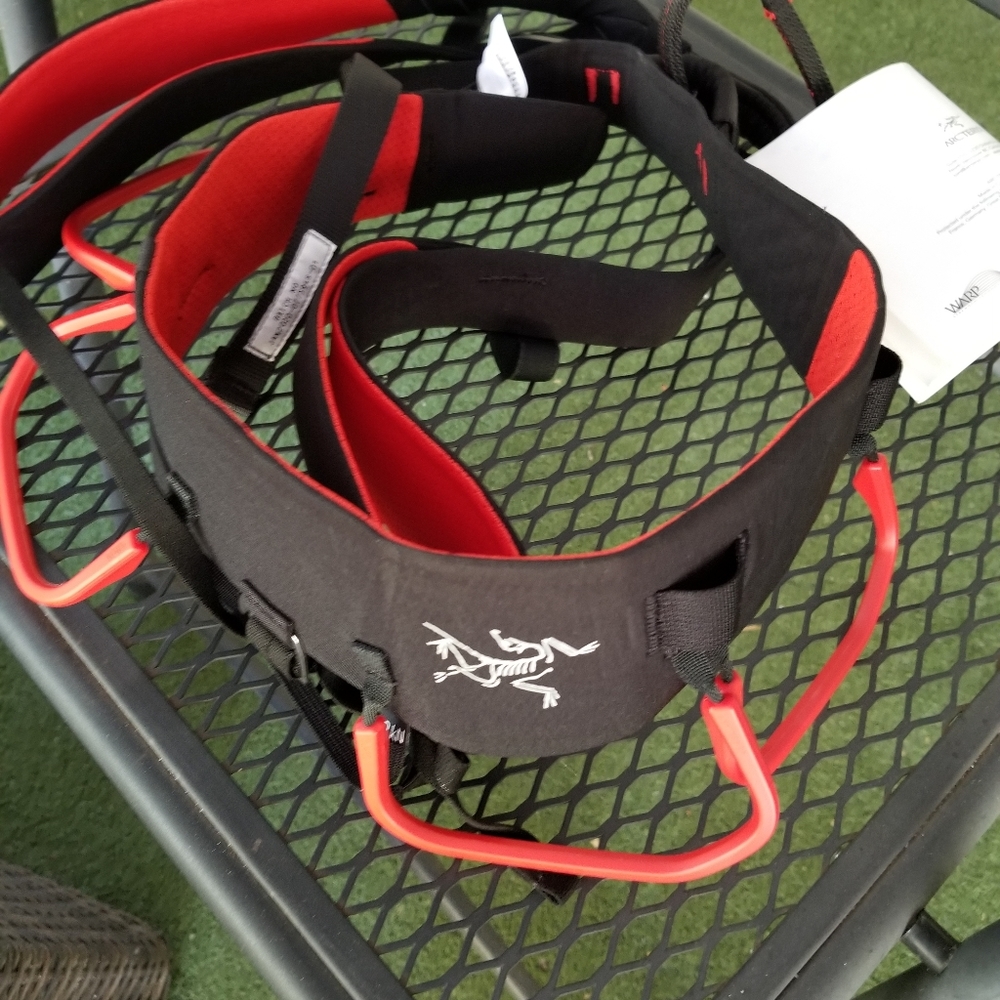 Arc'teryx C-Quence Harness Women's Small NWT